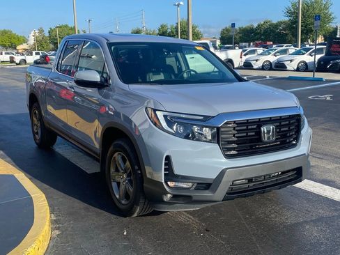 Used 2023 Honda Ridgeline RTL-E image 2