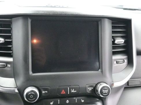 Used 2024 RAM 1500 Big Horn image 15