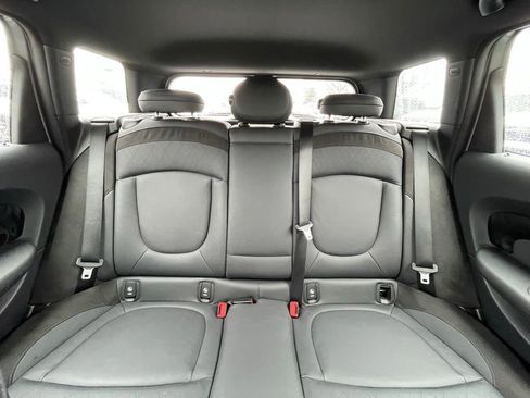 Used 2024 MINI Cooper Clubman S w/ Signature Upholstery Package image 31