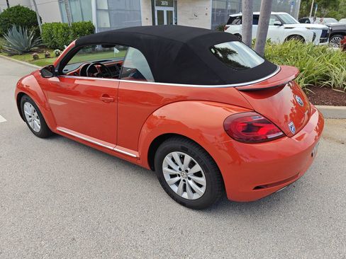 Used 2019 Volkswagen Beetle 2.0T S FWD image 4