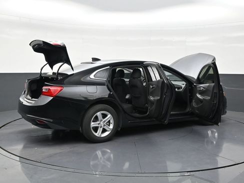 Used 2024 Chevrolet Malibu LS FWD image 28