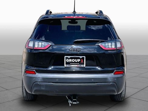 Used 2020 Jeep Cherokee Latitude Plus AWD/4WD image 5
