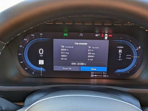 Certified 2025 Volvo XC90 T8 Plus w/ Protection Package Premier image 15