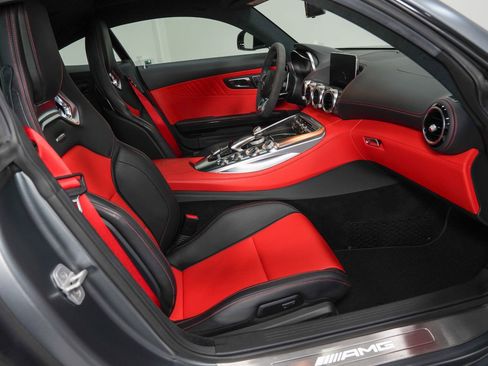 Used 2017 Mercedes-Benz AMG GT Coupe image 2