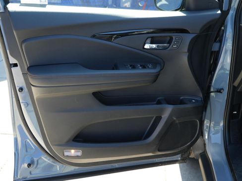 New 2026 Honda Ridgeline Black Edition image 13