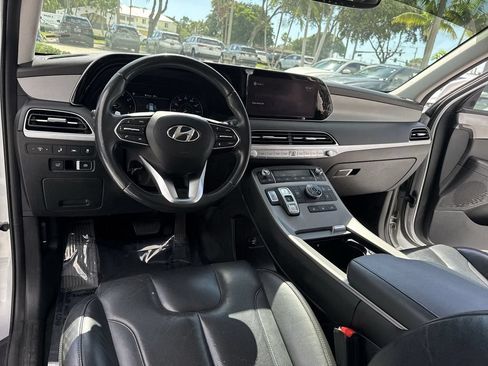 Used 2022 Hyundai Palisade SEL w/ 8P Bench Seat Package AWD/4WD image 35