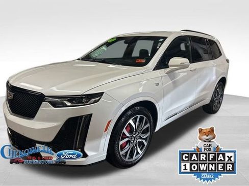 Used 2023 Cadillac XT6 Sport w/ Technology Package image 1