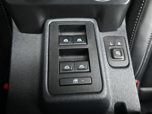 Used 2025 Ford Bronco Outer Banks image 27