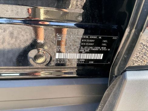 Used 2024 Toyota RAV4 XLE AWD/4WD image 34