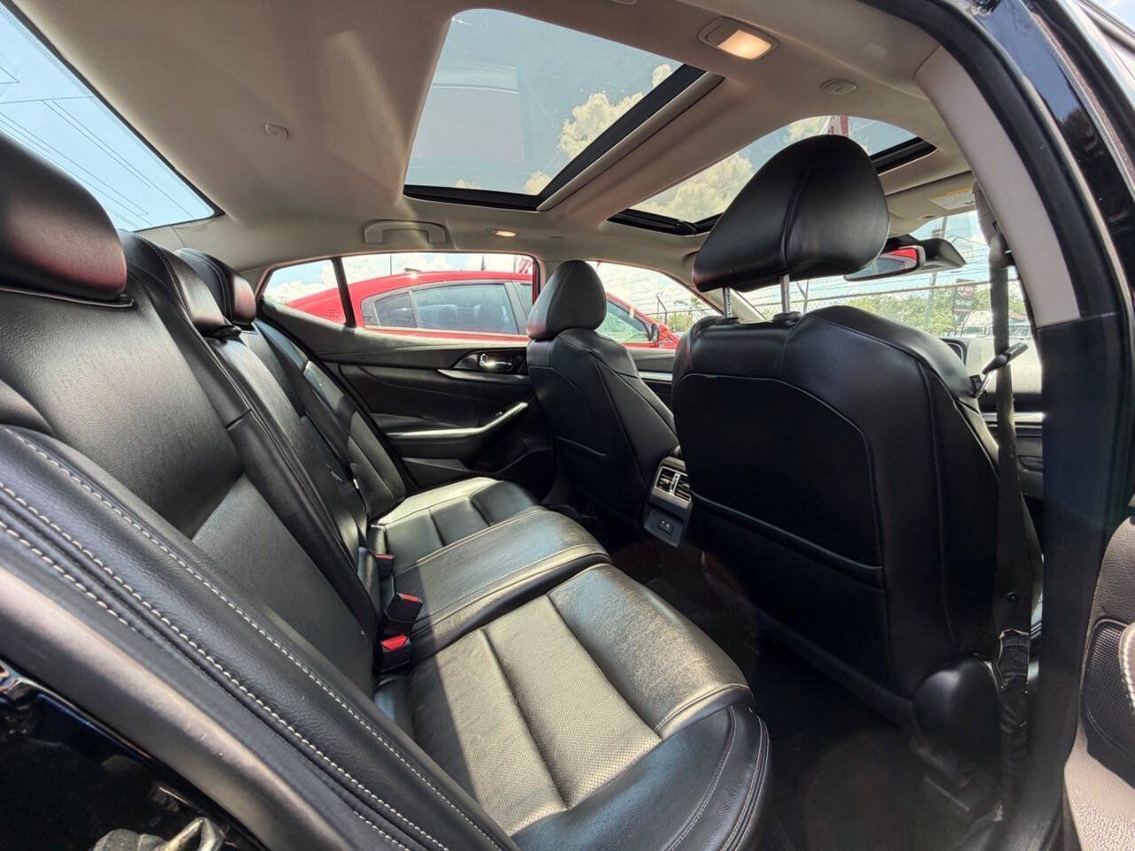 Used 2020 Nissan Maxima 3.5 SL w/ Floor Mat Group FWD image 17