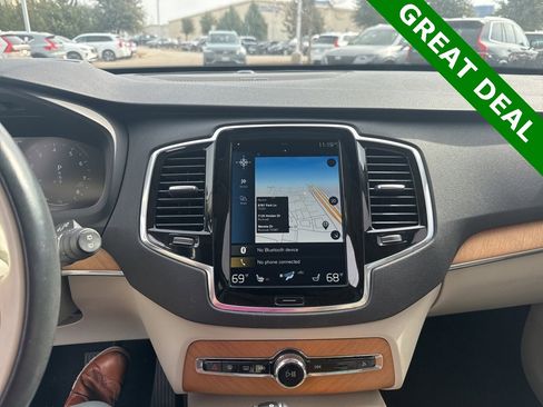 Used 2021 Volvo XC90 T6 Momentum w/ Advanced Package image 26