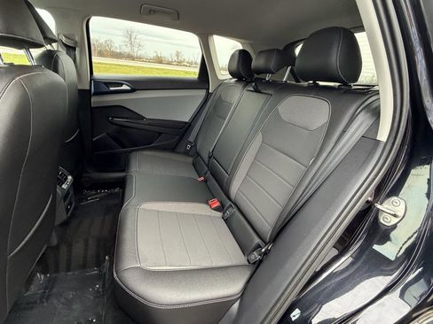 Used 2024 Volkswagen Taos SE FWD image 22