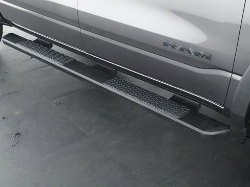 Used 2022 RAM 1500 Laramie w/ Sport Appearance Package image 19