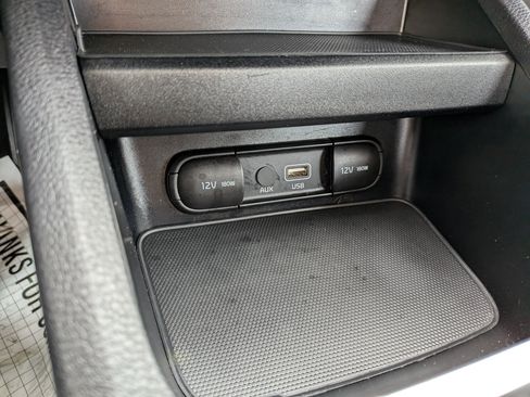 Used 2021 Kia Forte LXS image 18