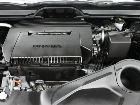 Used 2025 Honda Pilot Touring image 34
