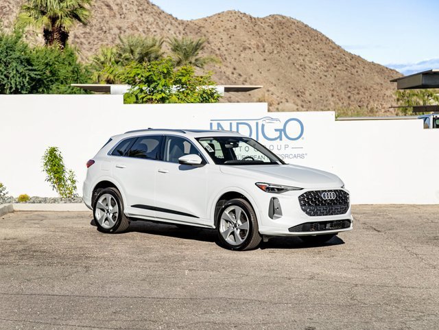 Used 2025 Audi Q5 Premium Plus AWD/4WD image 4