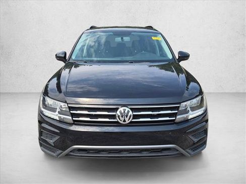 Used 2021 Volkswagen Tiguan S FWD image 2