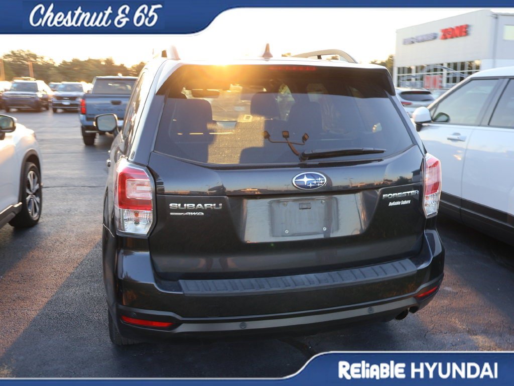Used 2018 Subaru Forester 2.5i Touring w/ Popular Package #3B AWD/4WD image 17
