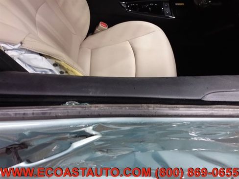 Used 2022 Toyota Prius Limited w/ Premium Convenience Package image 19