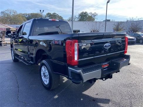 Used 2025 Ford F250 XLT image 15