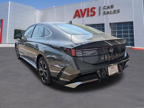 Used 2025 Hyundai Sonata SEL FWD image 9