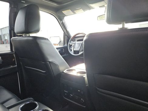 Used 2017 Lincoln Navigator L Reserve image 11