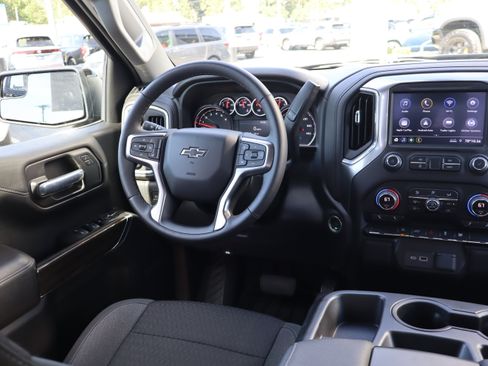 Certified 2022 Chevrolet Silverado 1500 RST image 15