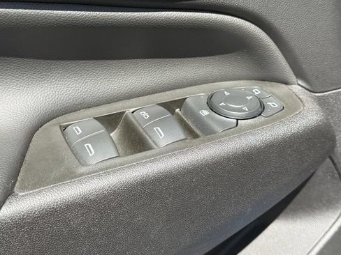 Used 2024 Chevrolet Equinox LT AWD/4WD image 16