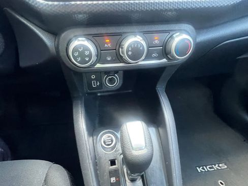 Used 2023 Nissan Kicks S FWD image 23