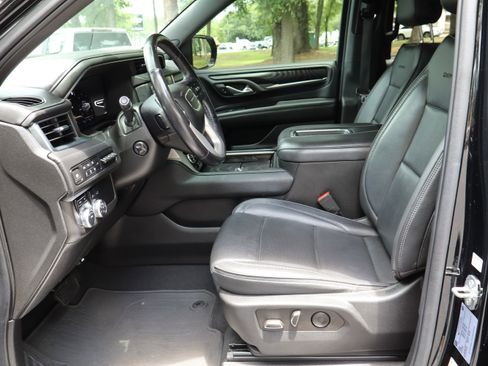 Used 2022 GMC Yukon Denali AWD/4WD image 21