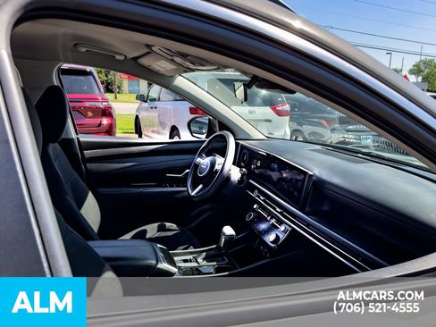 Used 2025 Hyundai Tucson SEL FWD image 14