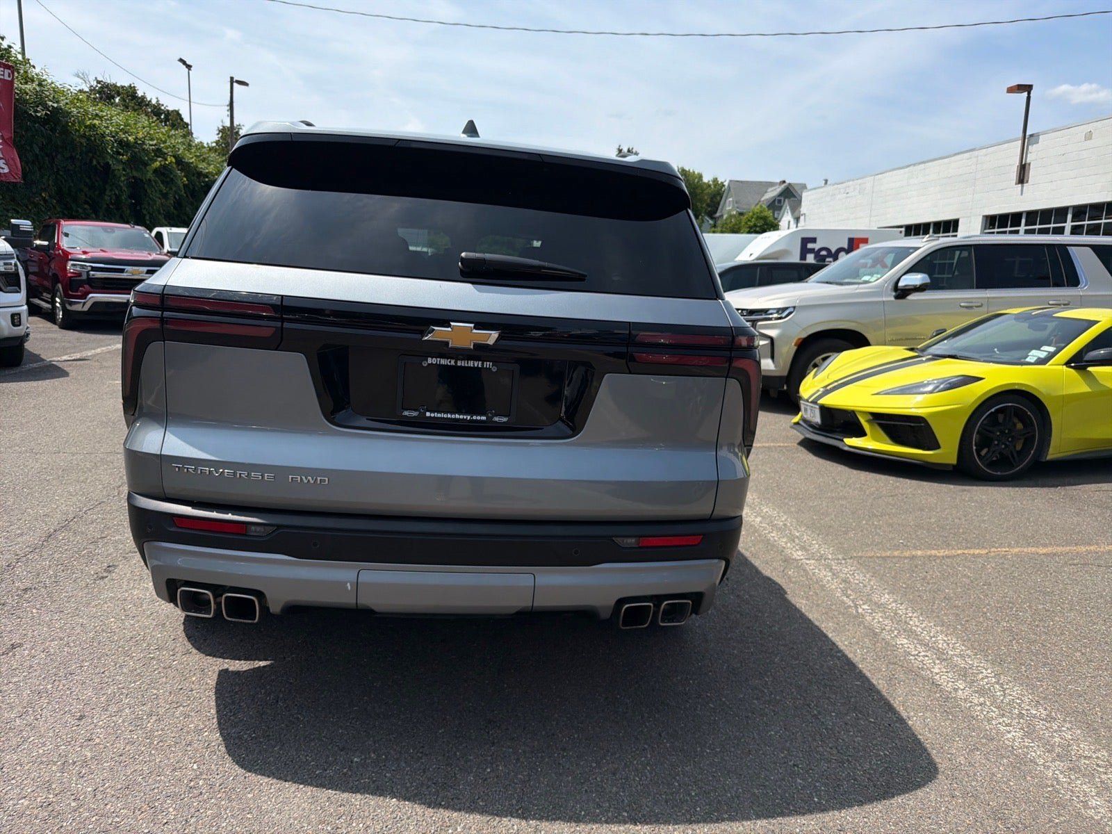 Used 2026 Chevrolet Traverse LT AWD/4WD image 8