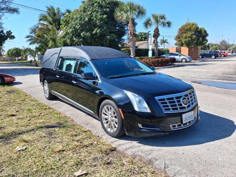 Used 2014 Cadillac XTS Hearse image 4