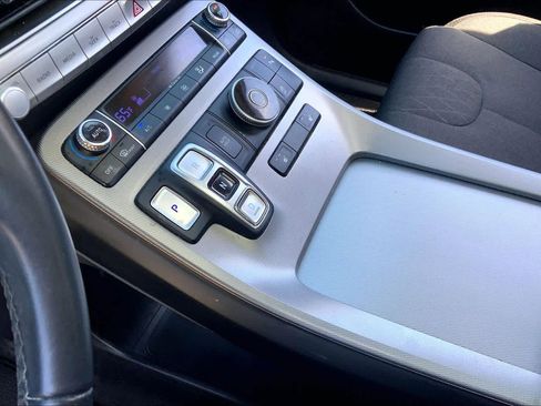 Used 2020 Hyundai Palisade SEL w/ Convenience Package image 16