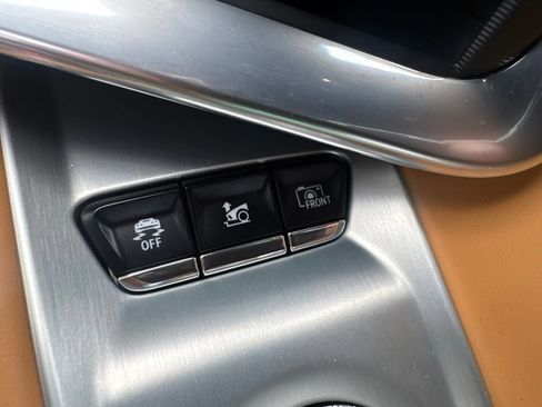 Used 2024 Chevrolet Corvette E-Ray AWD/4WD image 41