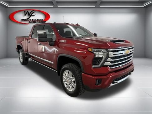 Used 2024 Chevrolet Silverado 2500 High Country w/ High Country Premium Package image 3