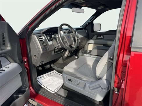 Used 2013 Ford F150 XLT w/ Luxury Equipment Group image 14