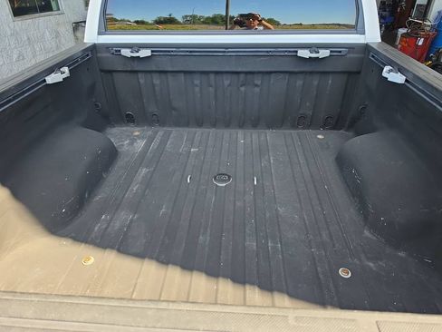 Used 2017 Toyota Tundra Platinum AWD/4WD image 31