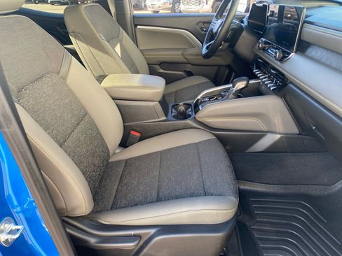 Used 2024 Chevrolet Colorado ZR2 image 19