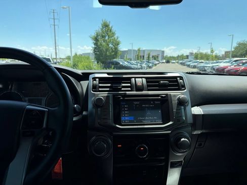 Used 2019 Toyota 4Runner SR5 Premium AWD/4WD image 31