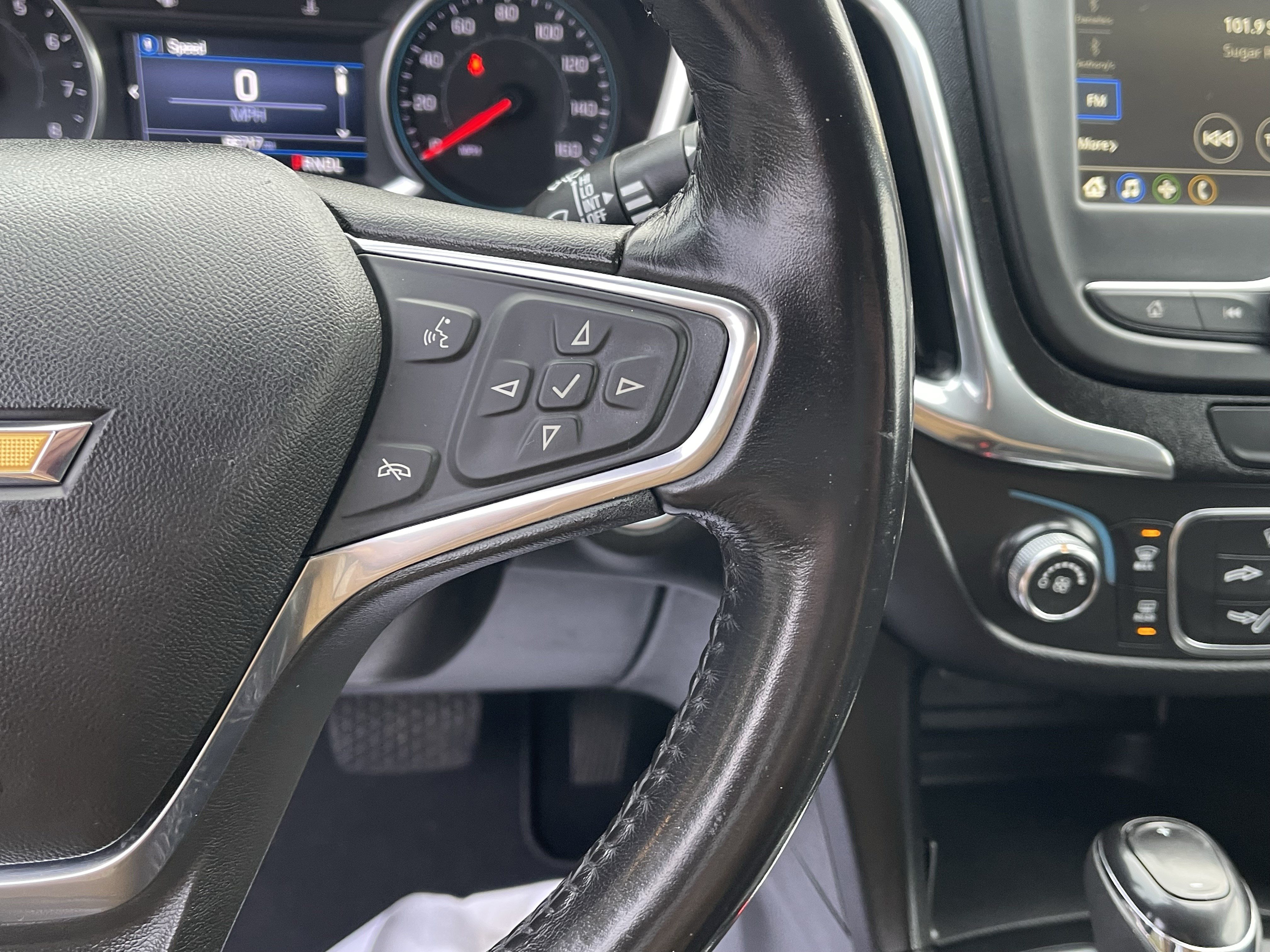 Used 2019 Chevrolet Equinox LT AWD/4WD image 21
