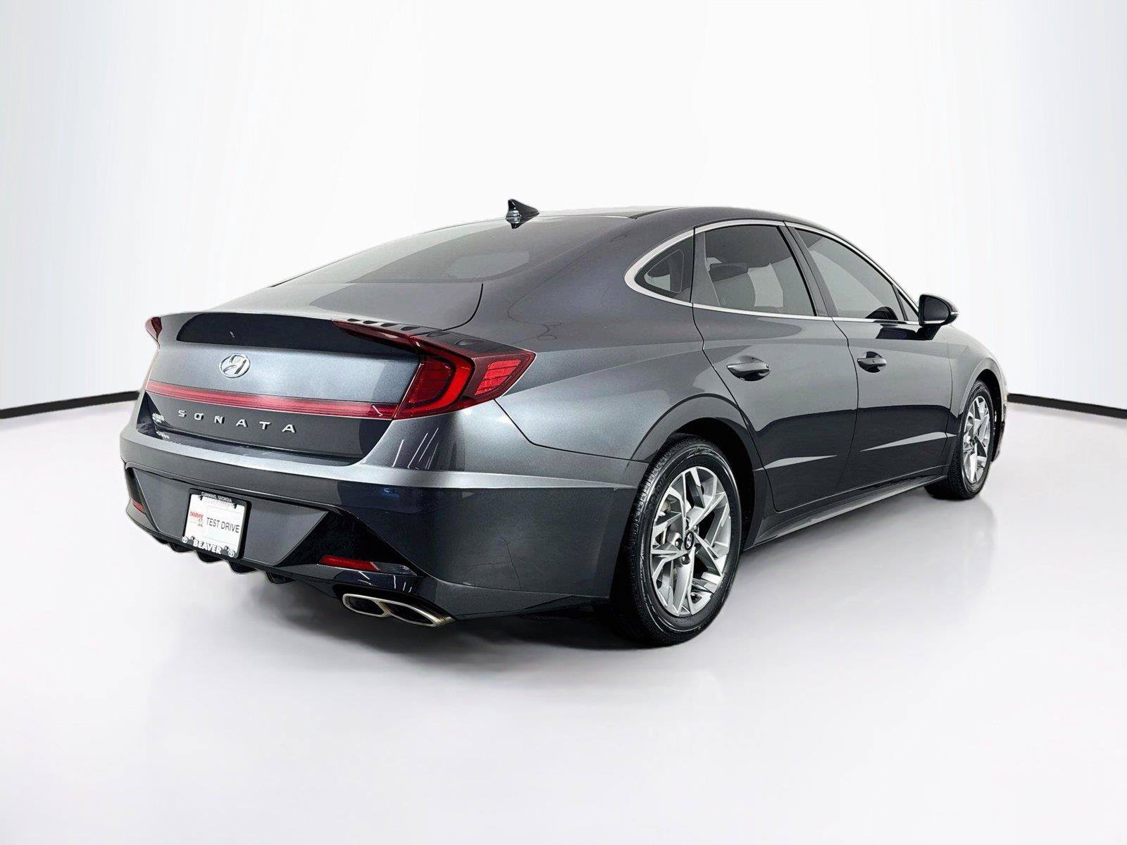 Used 2020 Hyundai Sonata SEL FWD image 2