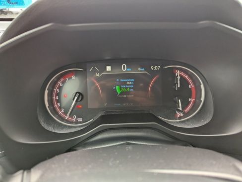 Used 2024 Toyota RAV4 LE image 22