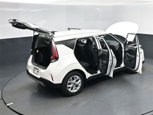 New 2025 Kia Soul LX image 36