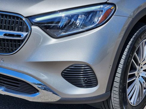 Used 2024 Mercedes-Benz GLC 300 4MATIC image 8