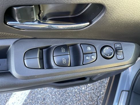 Certified 2024 Nissan Kicks SV w/ Interior Electronics Package image 9