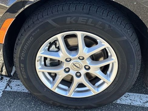 Used 2022 Chrysler Pacifica Touring-L image 29