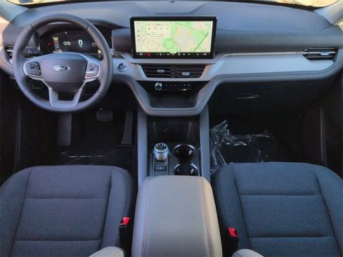 New 2026 Ford Explorer Active image 16