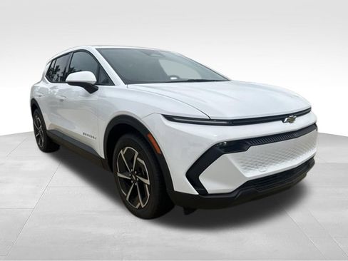 New 2026 Chevrolet Equinox EV LT FWD image 7