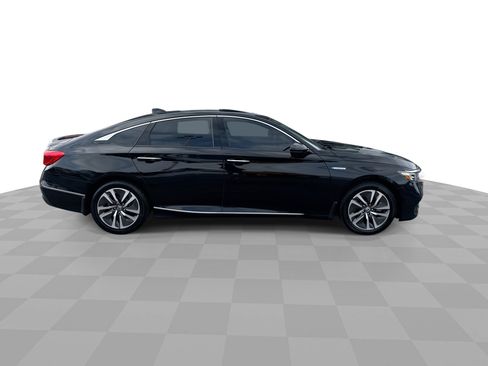 Used 2019 Honda Accord Touring image 9
